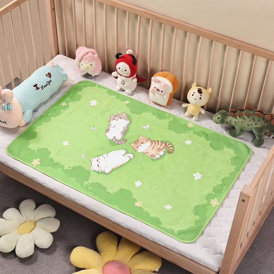 Landofgenie Adult Diaper Changing Pad 30 x 45.5 inches - A leisurely cat - landofgenie